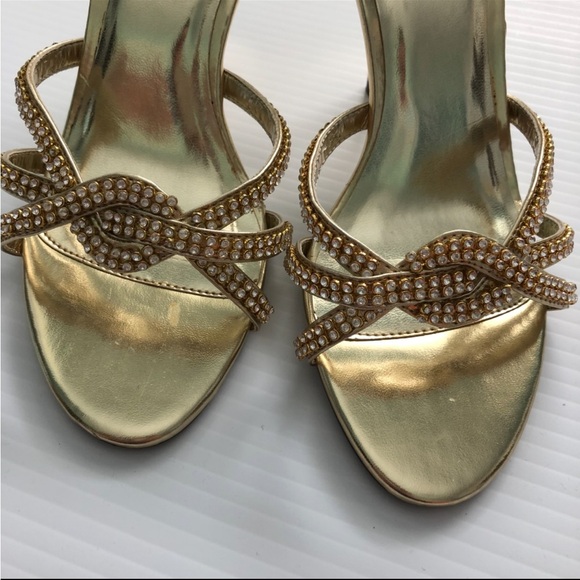 Special Occasions by Saugus Shoe Gold Heels with Rhinestone Accents size 7 slide - Picture 8 of 9